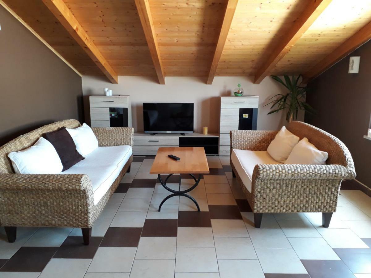 Relax Daire Pula Dış mekan fotoğraf